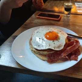 Boedapest: Boozy Bottomless Brunch inclusief drankjes en eten