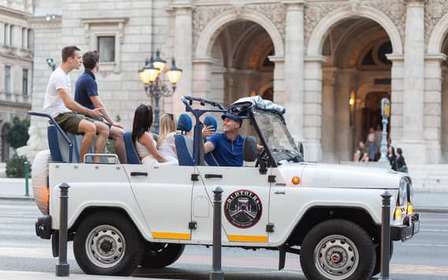 Klassieke stadsrondleiding Boedapest Russische Jeep