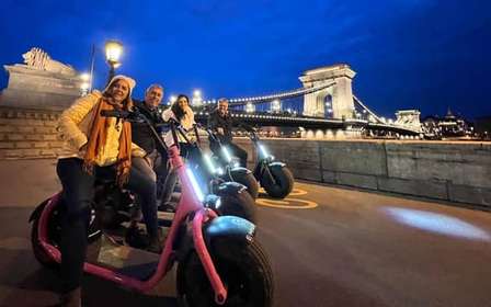 Boedapest: Avondtour op MonsteRoller e-Scooter
