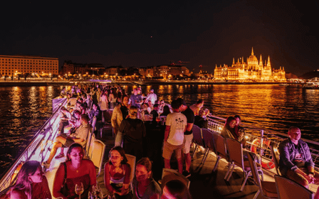 Boedapest: Lotus Cruise met onbeperkt Aperol en Prosecco