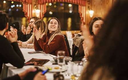 Boedapest: Donau cruise met Hongaars diner en live muziek