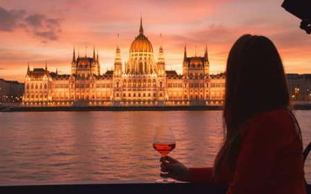 Boedapest: Taste of Europe Sightseeing Cruise