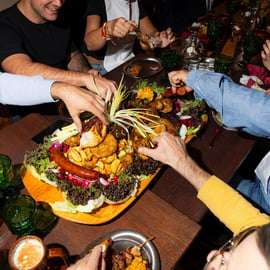 Boedapest: koninklijk feestdiner met drankjes en liveshows