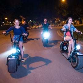 Boedapest: Avondtour op MonsteRoller e-Scooter