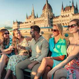 Boedapest: Kerstcruise met live feestliederen & drankjes