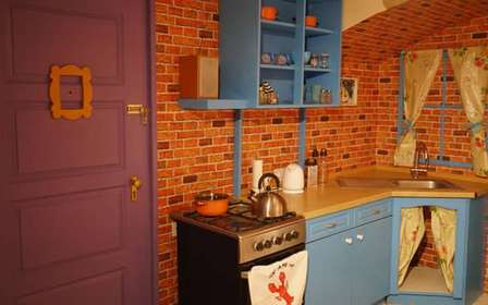 Boedapest: 90s Sitcom Escape Room Avontuur met drankjes