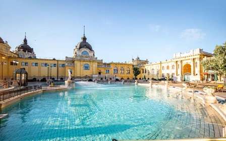 Boedapest: Széchenyi-thermen – Fast Track-toegang met kluisje