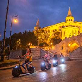 Boedapest: de officiële verhuur van e-scooters van Luna