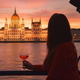 Boedapest: Taste of Europe Sightseeing Cruise