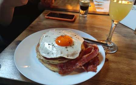 Boedapest: Boozy Bottomless Brunch inclusief drankjes en eten