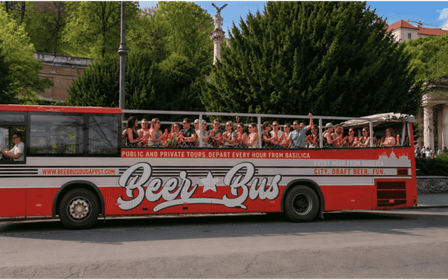 Boedapest: BeerBus-sightseeingtour met onbeperkt bier