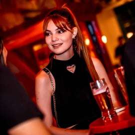 Boedapest: Ruin Bar Kroegentocht met Toegangskaarten