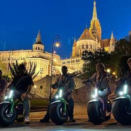 Boedapest: Avondtour op MonsteRoller e-Scooter