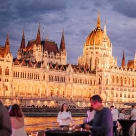 Boedapest: avondrondvaart over de Donau