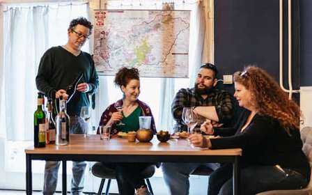 Boedapest: Hongaarse wijnproeverij met 7 wijnen en tapas