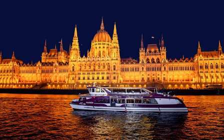 Boedapest: Donaucruise met volksdansen en drankjes