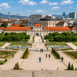 Vanuit Boedapest: dagtour met gids naar Wenen en Bratislava