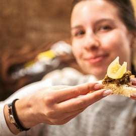 Boedapest: Culinaire tour met wijnproeverij door Foodapest 2024