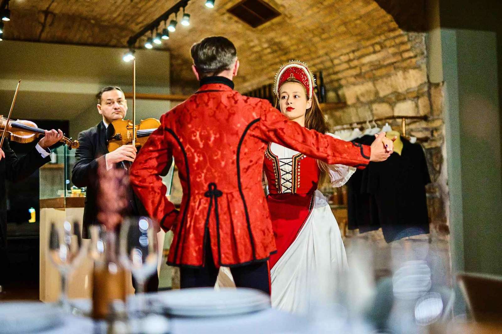 Boedapest: Hongaarse Folklore Dansvoorstelling & Concert