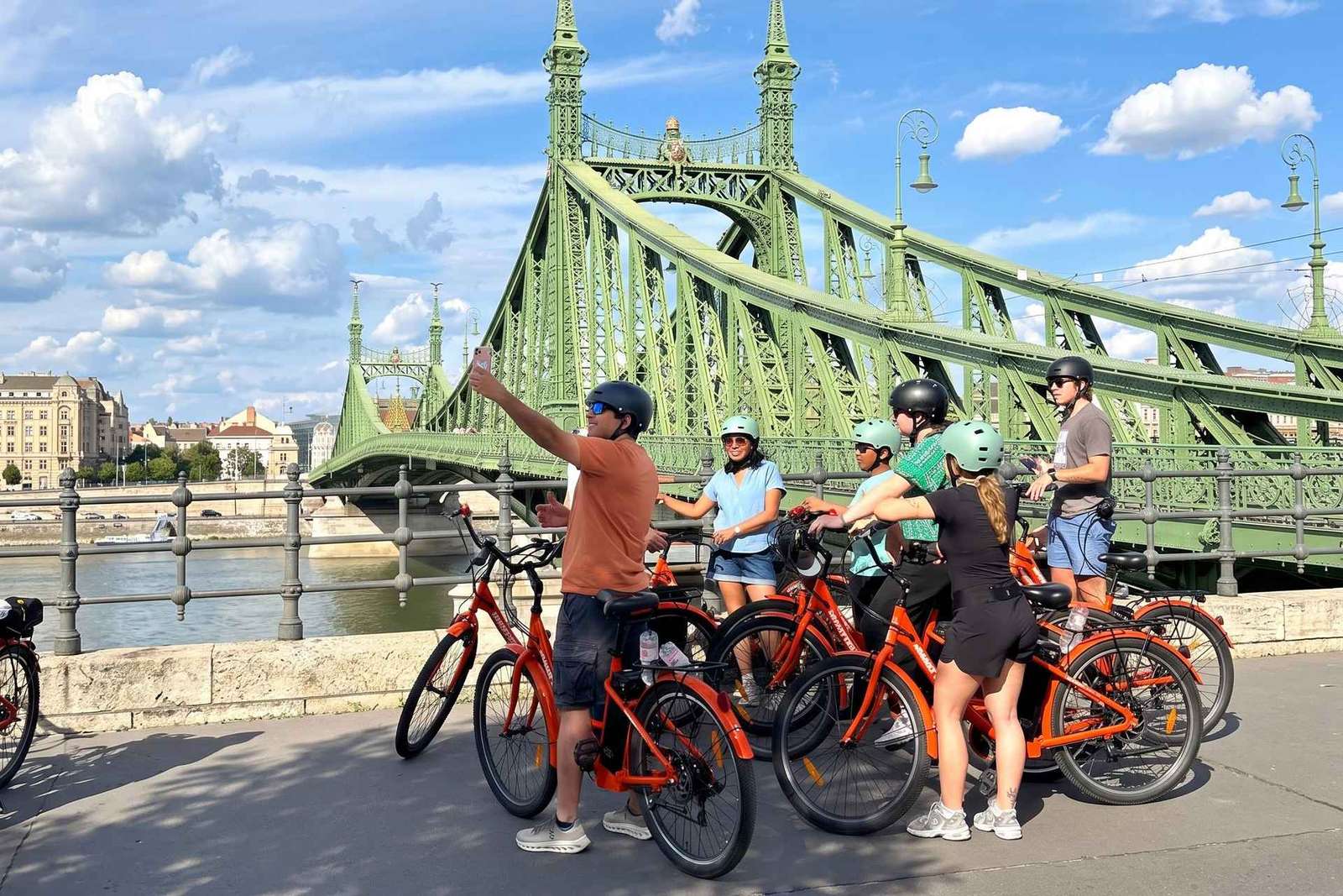 Boedapest: historische fietstocht van 2,5 uur met lokale gids